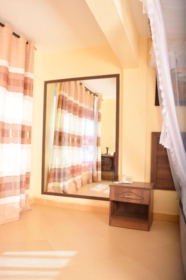 Siron Place Hotel Ongata Rongai Exterior foto